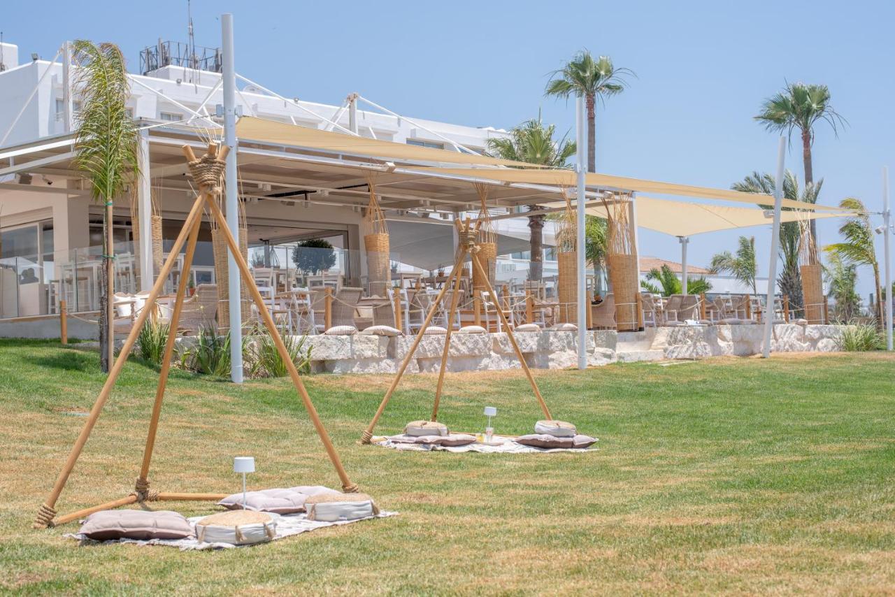 Piere - Anne Beach Hotel Aya Napa Dış mekan fotoğraf