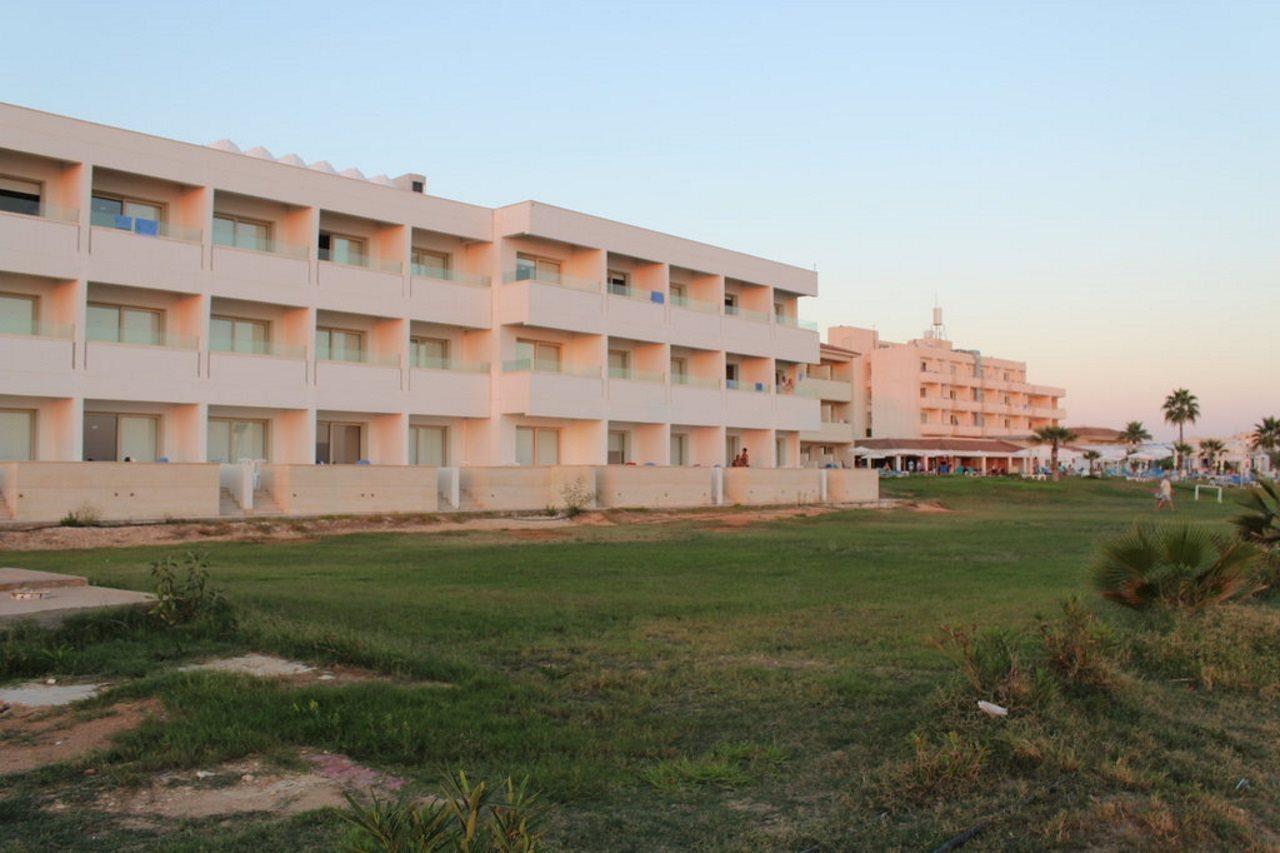 Piere - Anne Beach Hotel Aya Napa Dış mekan fotoğraf