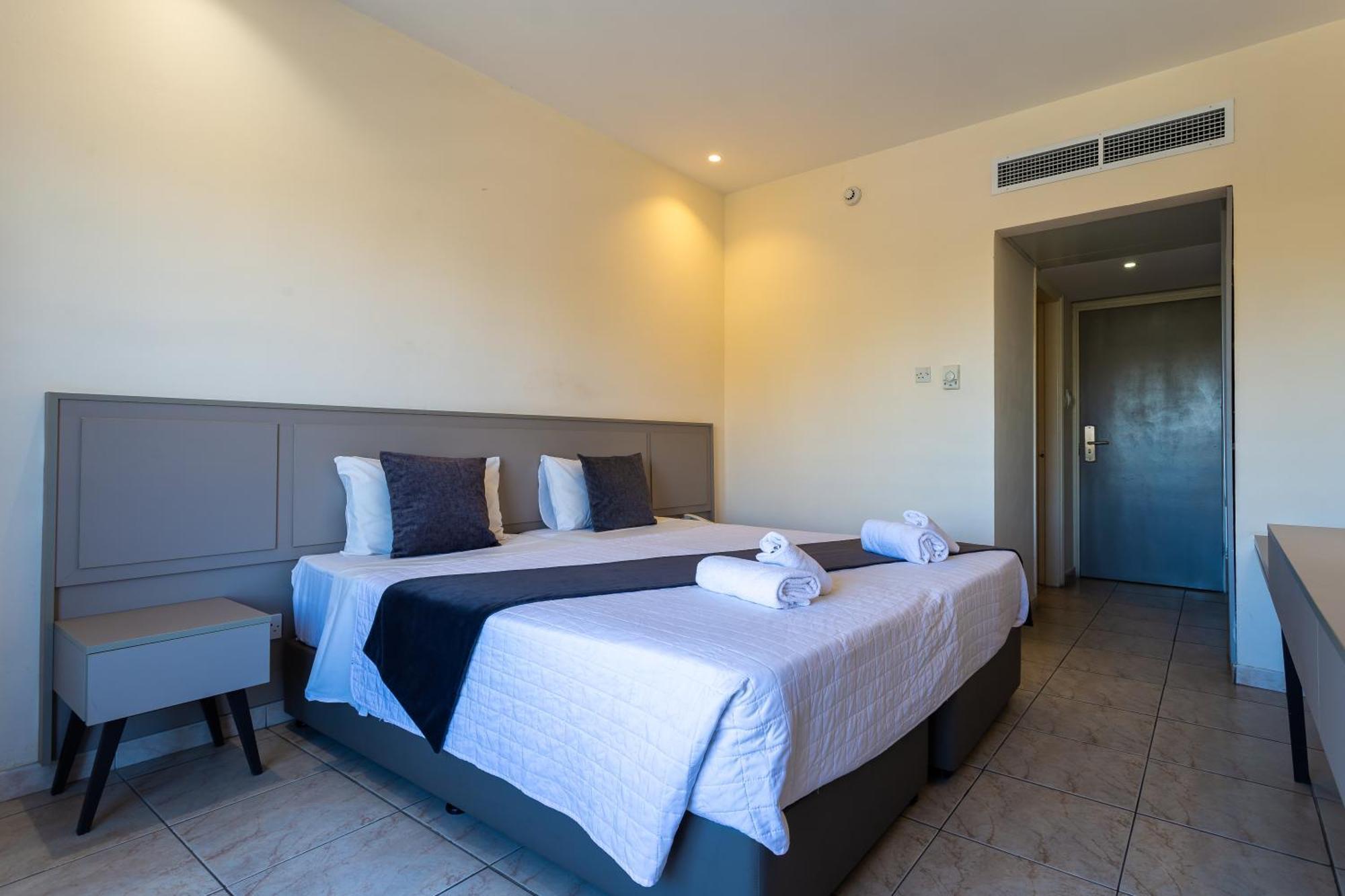 Piere - Anne Beach Hotel Aya Napa Dış mekan fotoğraf